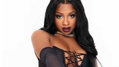 'It's Giving BODY': Reginae Carter Flexes Beauty In Her Swimsuit Photos, Fans Obsess Over Her Figure