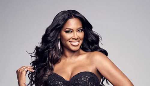 Bravo Apologizes For Kenya Moore’s Native American Headdress Halloween Costume, Housewife Says It’s ‘Her Heritage’