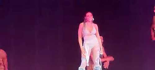 Tinashe sizzles on stage during&nbsp;Match My Freak World Tour