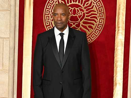 Denzel Washington kissed a man on the lips in 'Gladiator II'