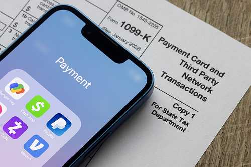 Apple Pay, Cash App, PayPal and other apps to be treated more like banks | TechCrunch