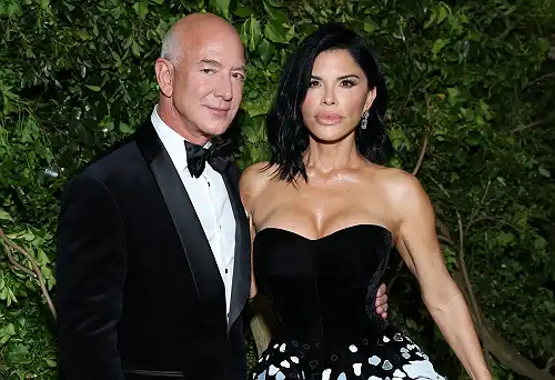 'Trapped Yourself In Your Own Trickery': Jeff Bezos 'Insecure' Fiancée Exposed for Her 'Web of Lies' by Ex-Yoga Instructor In New Children's Book&nbsp;