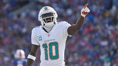 Dolphins GM: Hill didn't ask for trade in meeting