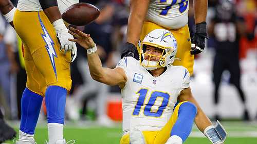 Herbert takes blame after loss: 'I let team down'