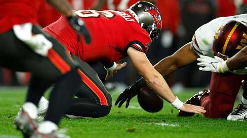 Mayfield blames self for 'dumb stuff' that cost Bucs