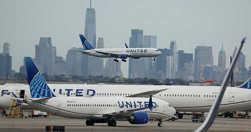 FAA reducing Newark flights as traffic control outages persist