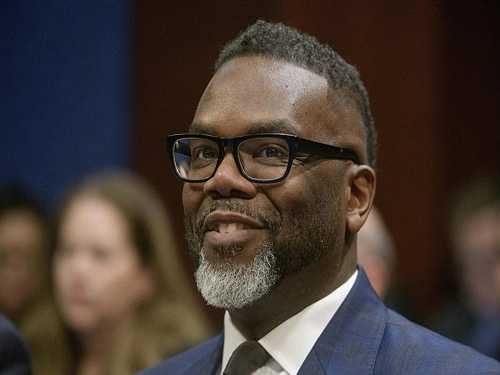 Mayor’s praise for Black hires sparks federal probe into Chicago’s hiring practices - Face2Face Africa Mayor’s praise for Black hires sparks federal probe into Chicago’s hiring practices - Face2Face Africa