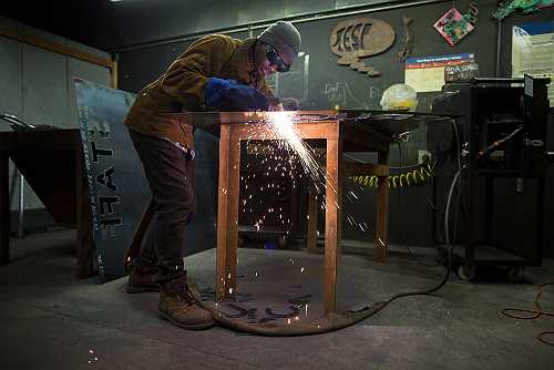 Optimizing Sheet Metal Designs: 5 Tips for Mechanical Engineers