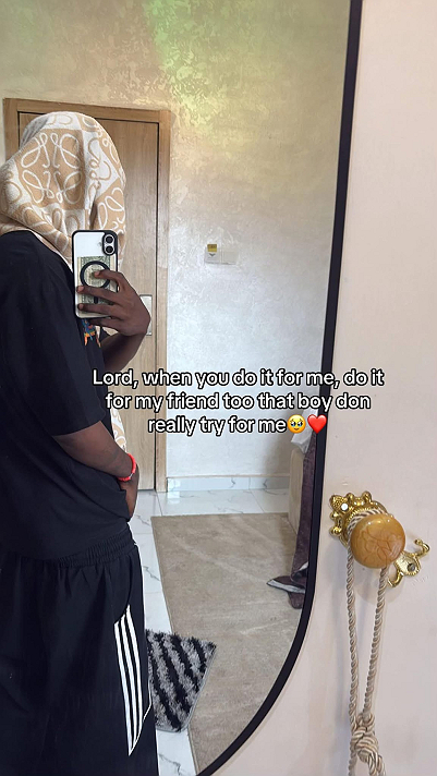 #Featured  #CelebrityNews