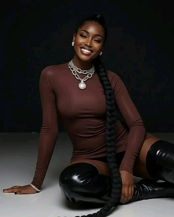 MY LESSON TEACHER OPENED MY LEGS AND MY BODY 🥒🍏🥒✍🏽 Written by Vickys Stories...