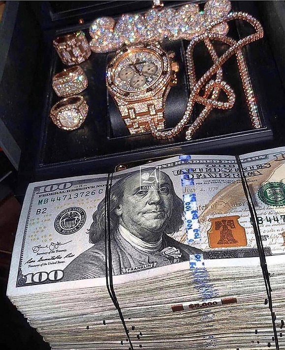 #BillionDollarDreams#DontGetMadGetEven#TheyGotItWeCanHaveItToo